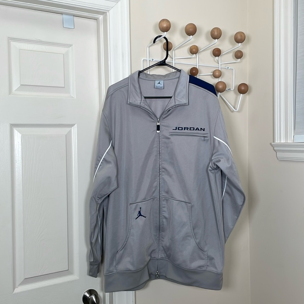 Jordan - 90s Casual Track Suit Jacket - Grey - Large